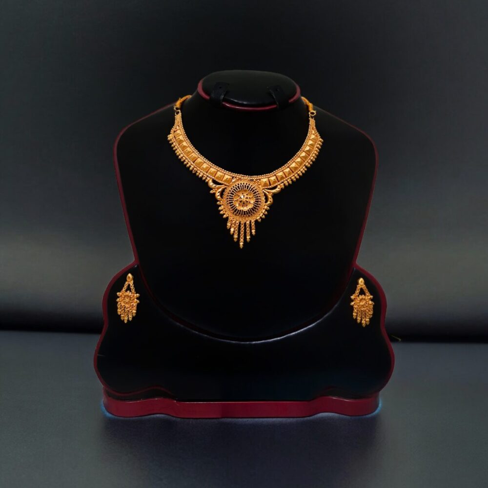 24K GOLD PLATED FINE NEW NECKLACES. - Image 2